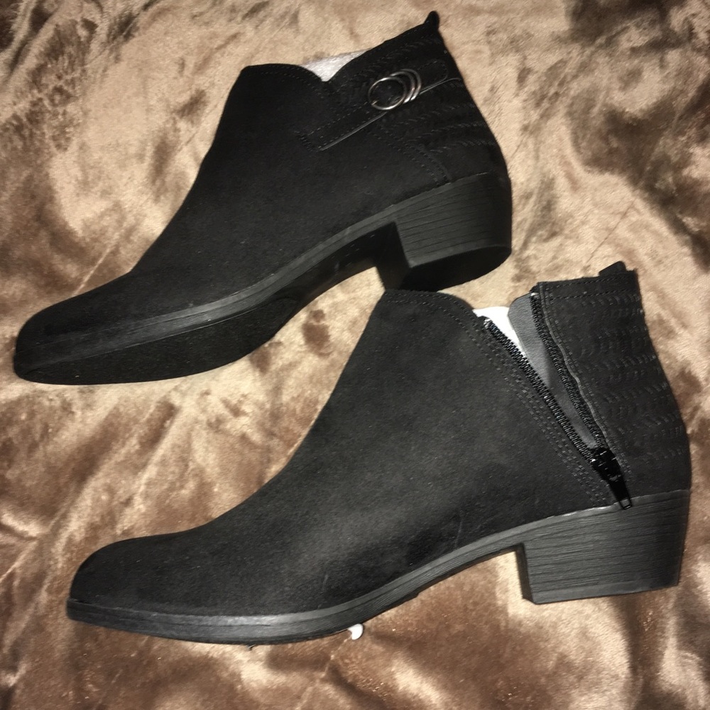💥SOLD💥 Black Booties